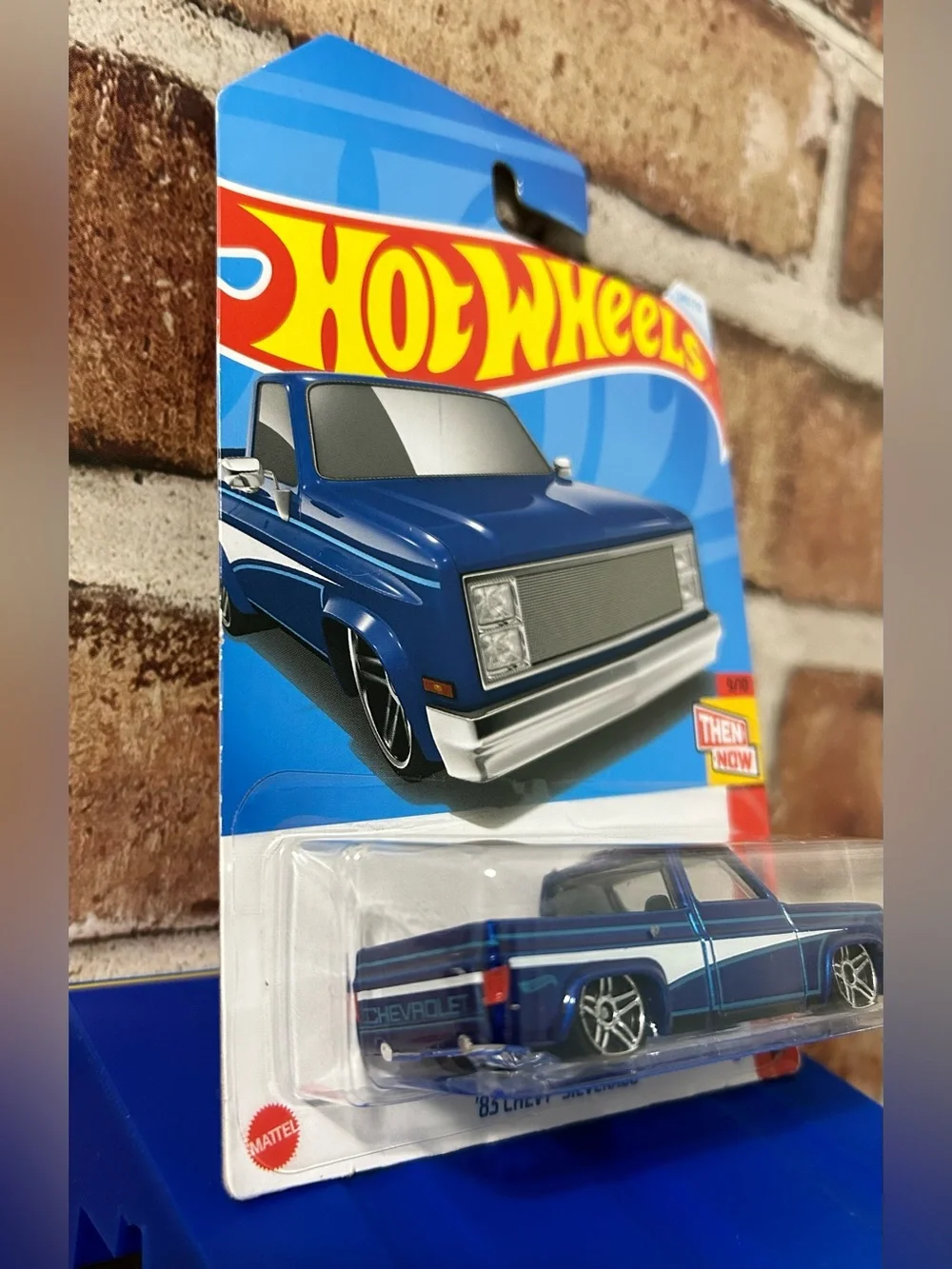 Hot Wheels 83 Chevy Silverado